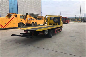 花溪非事故拖车